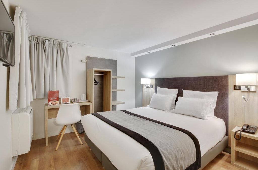 Quartier de la Boule - Champs-Pierreux Hotel | Hôtel l'Amandier