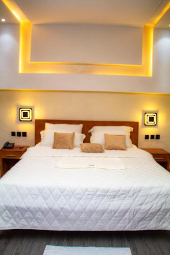 Littoral Department Hotel | Hôtel L'apéro