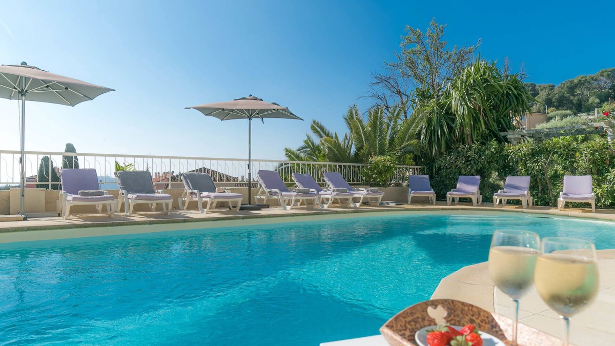 Villefranche-sur-Mer Hotel | Hôtel La Fiancée Du Pirate