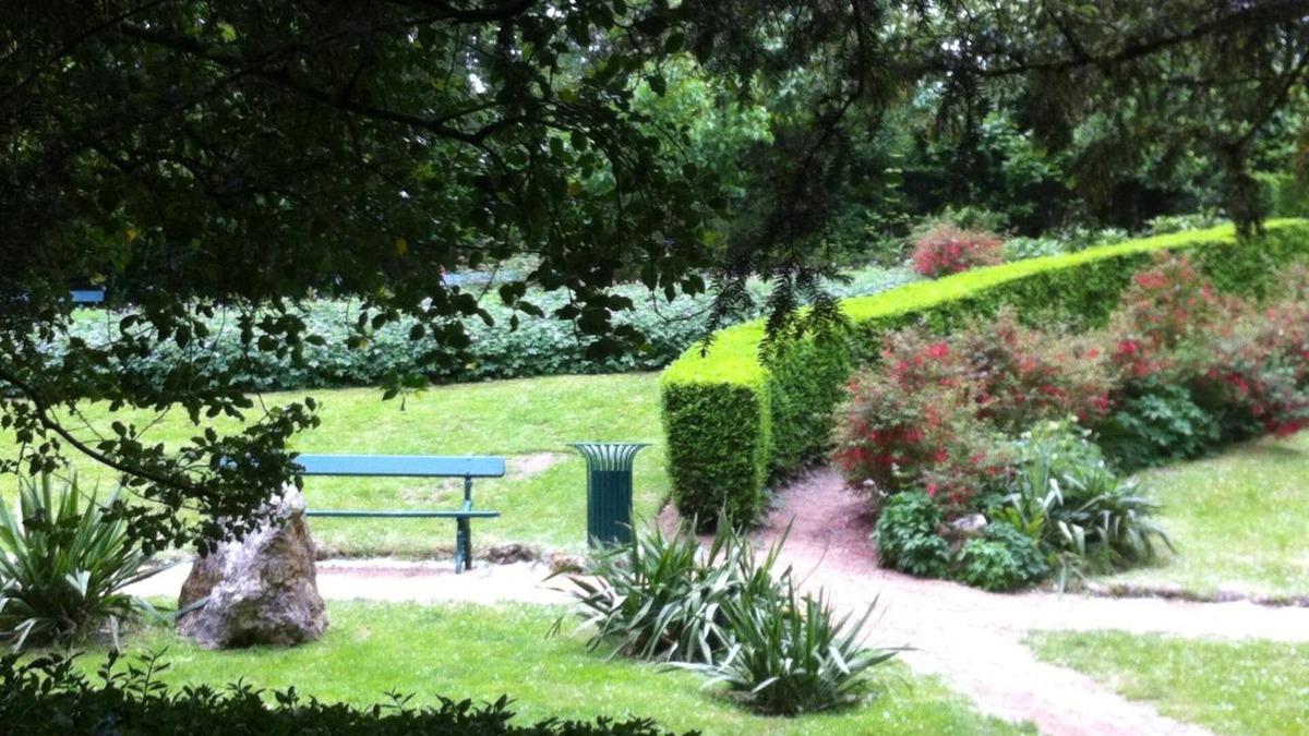 Illiers-Combray Hotel | Hôtel les Aubépines