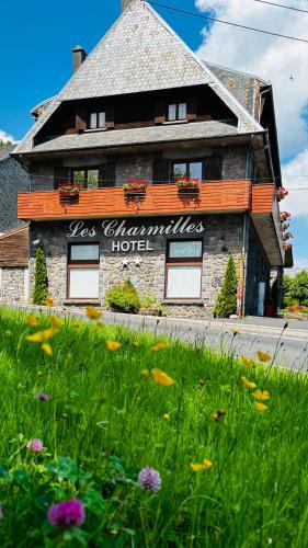 Besse-en-Chandesse Hotel | Hôtel Les Charmilles