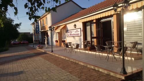 Lussac-les-Chateaux Hotel | Hôtel Montespan