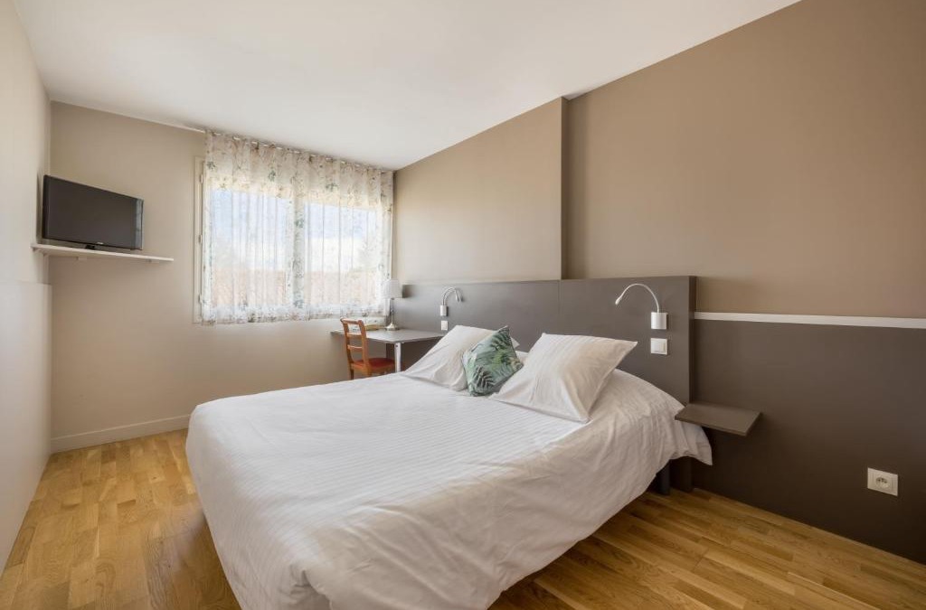 Villefranche-sur-Saone Hotel | Hôtel Newport