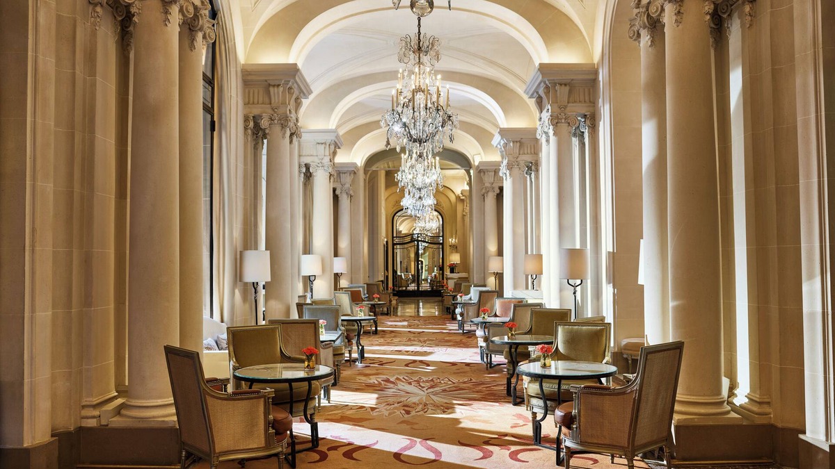 Champs-Elysees Other | Hôtel Plaza Athénée - Dorchester Collection