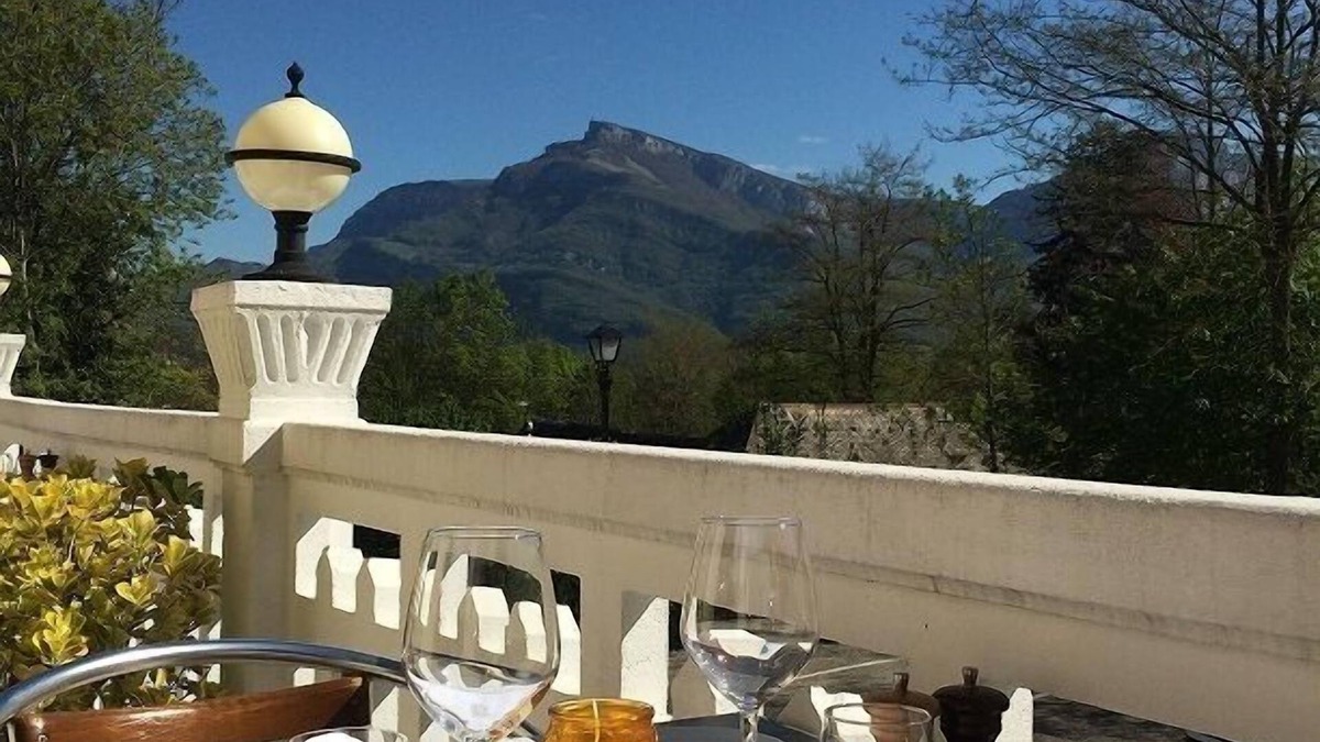 Chambery Hotel | Hôtel Restaurant Ô Pervenches