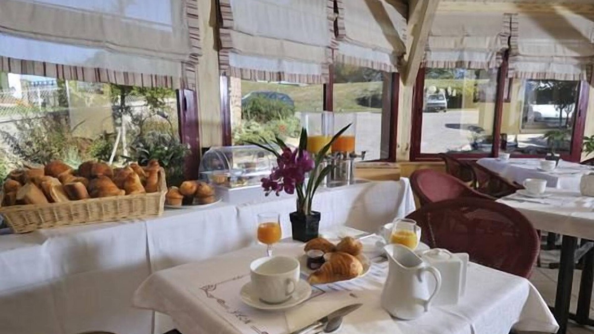 Masseret Hotel | Hôtel-Restaurant de la Tour