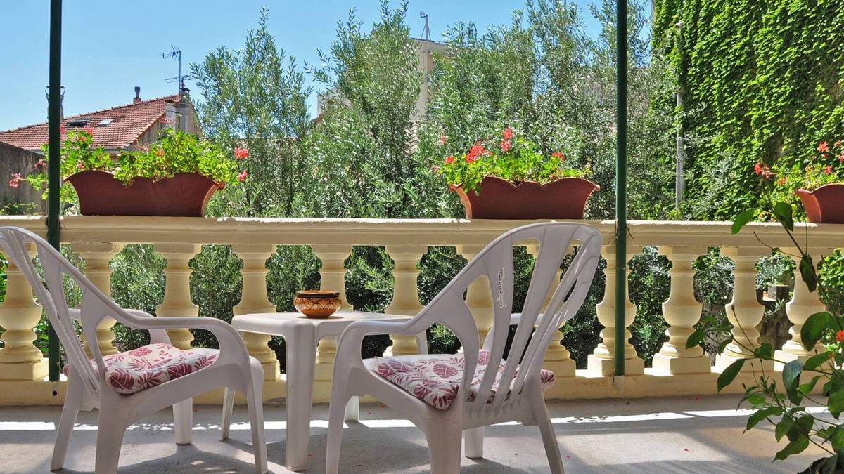 Salon-de-Provence Hotel | Hôtel Select
