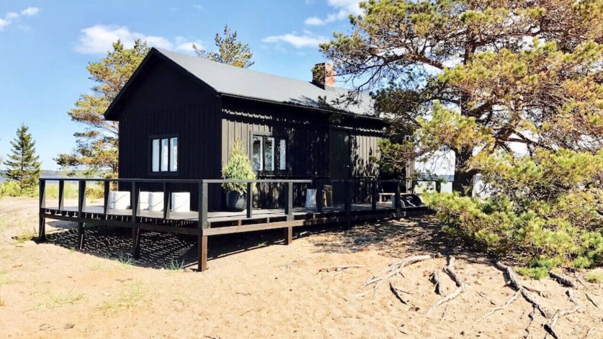 Kokkola Cottage | H A R R B Å D A - Kaksi Mökkiä Merenrannalla