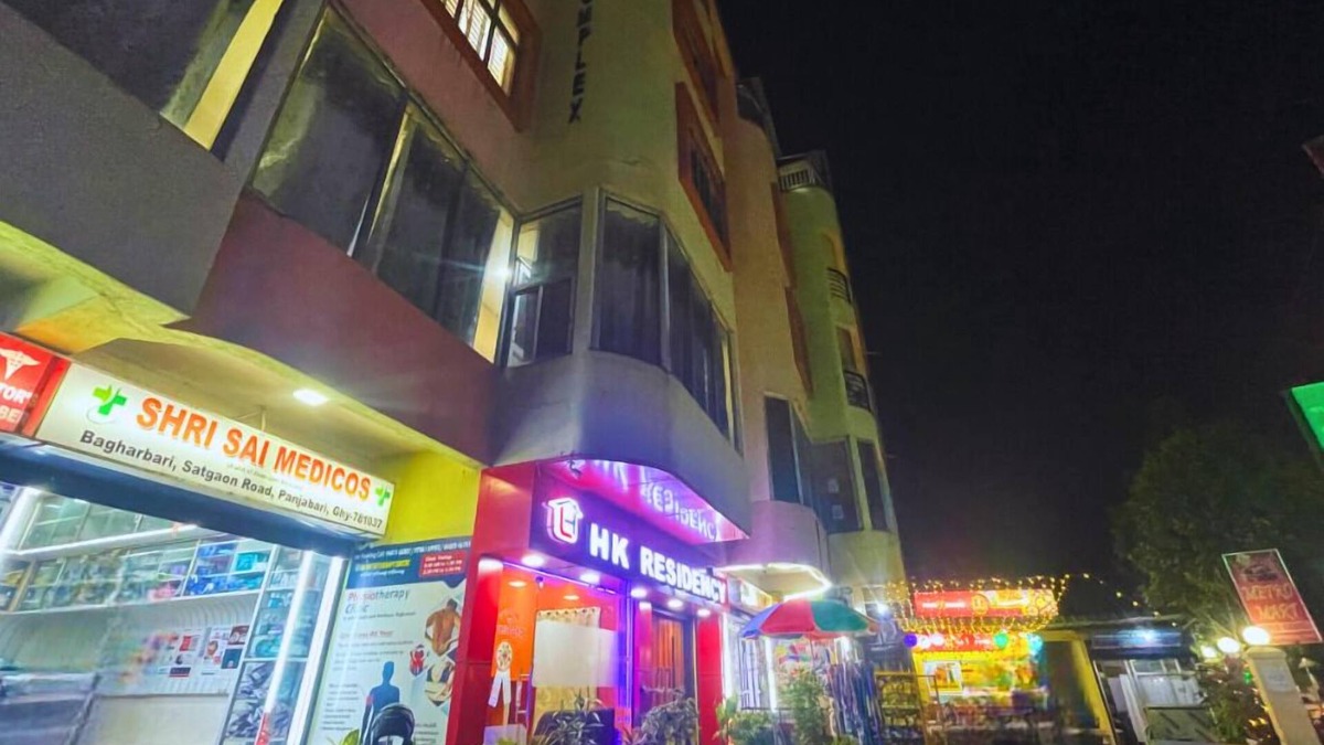 Sualkuchi Hotel | H K Residency Near Kalakshetra