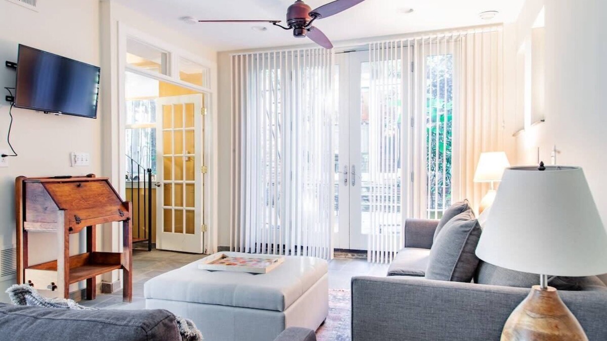 Stanton Park House | ✧ H St Sanctuary ✧ Capitol Hill Carriage House ✧