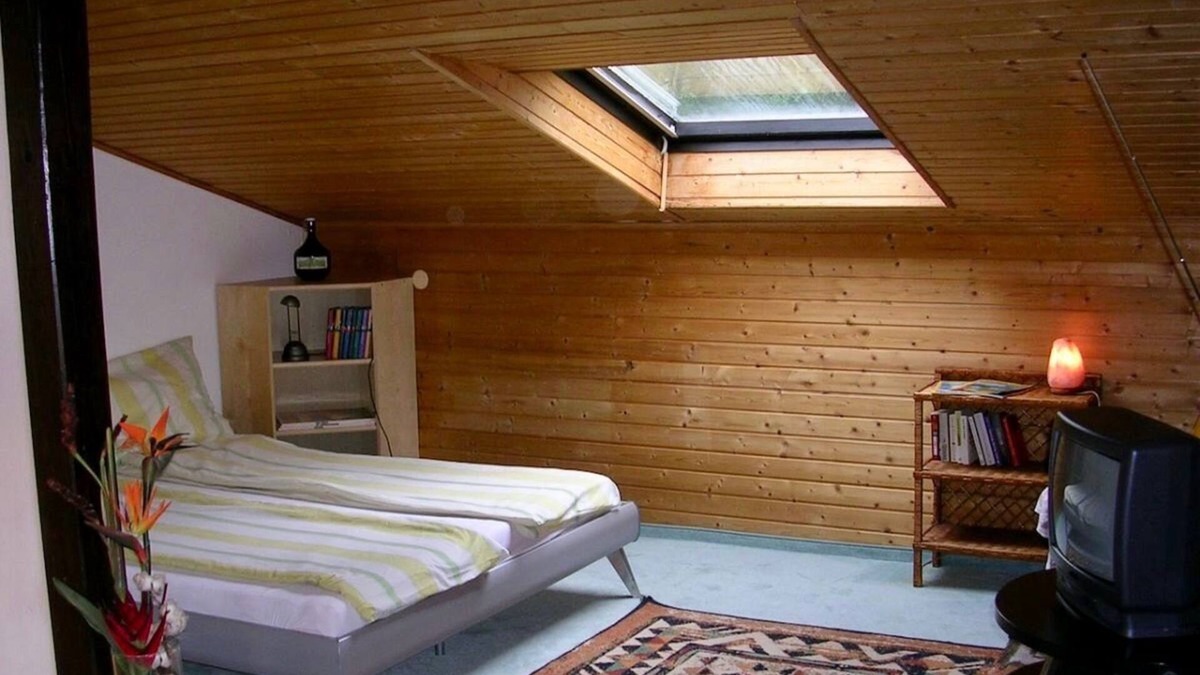 Penzing Apartment | HA-WEI cozy studio in Vienna's western green oasis Pet-friendly!