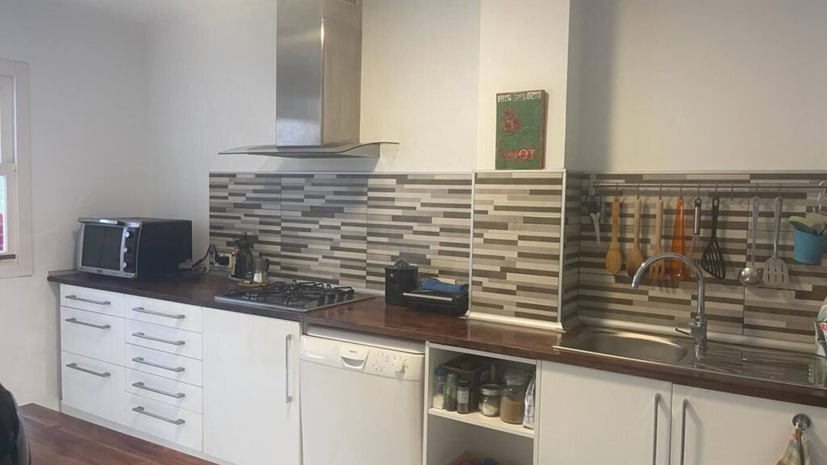 Plaza de Toros Condo | HABITACIÓN DOBLE CON BAÑO PROPIO EN PISO COMPARTIDO WIFI, AIRE ACOND CALEFACCIÓN