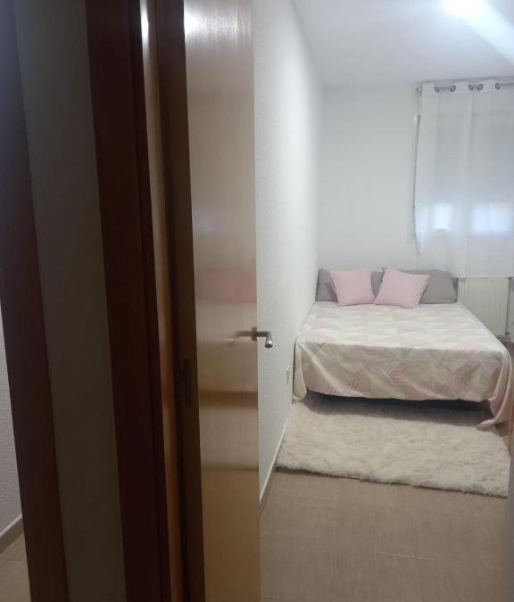 Mostoles Other | Habitación en apartamento compartido