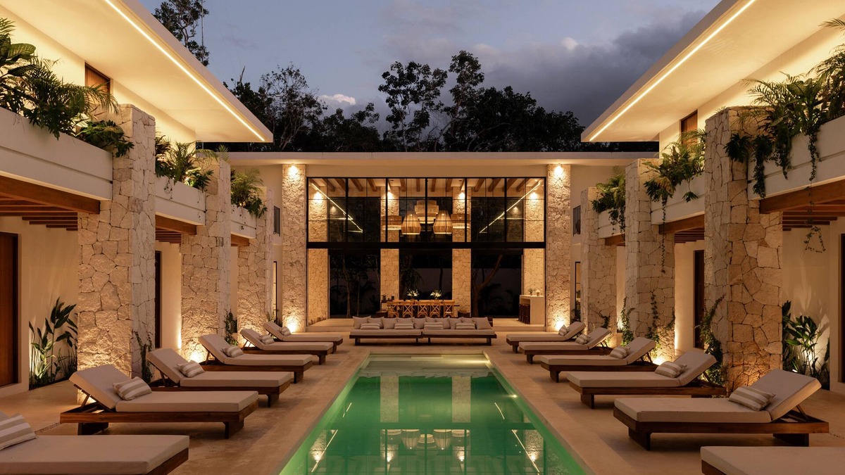 Tulum Villa | Hacienda Babylon - 9 rooms, 10 pools, Gym & Sauna