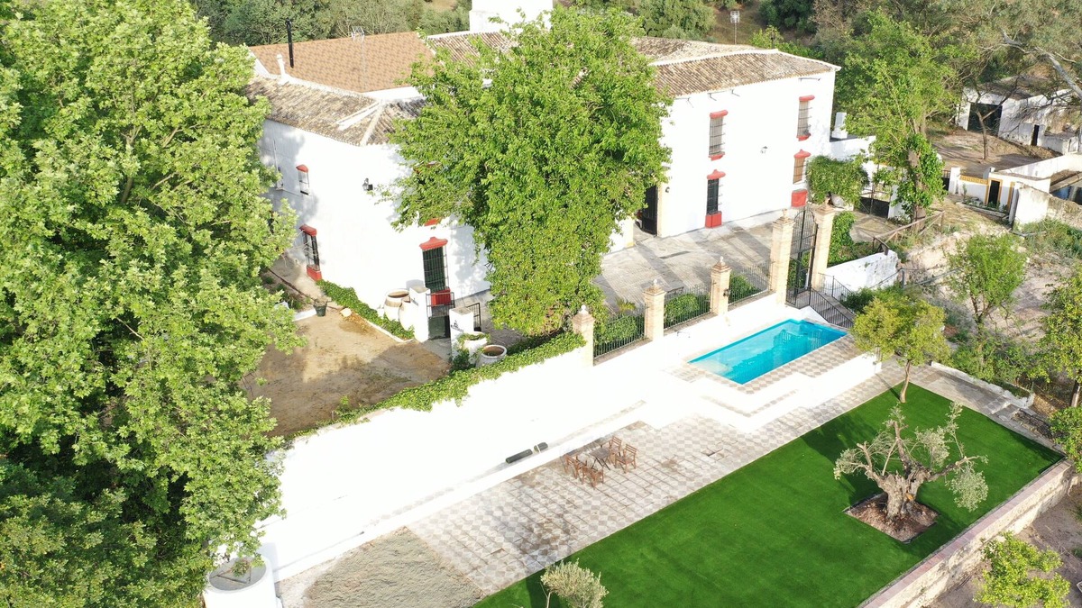 Montellano House | Hacienda de Olivar built in 1802, ideal to disconnect.