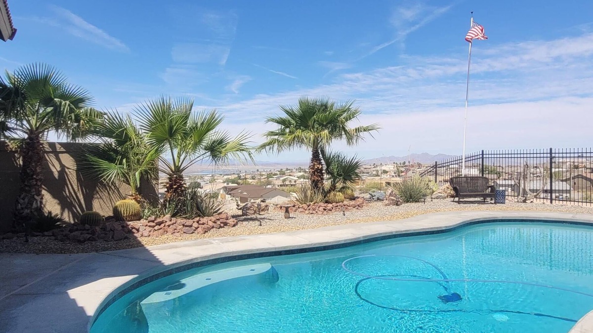 Lake Havasu City House | "Hacienda Hangout"~ 5⭐RETREAT ~ PETS OK 🐾 VIEWS - POOL - SPA - BORDERS BLM