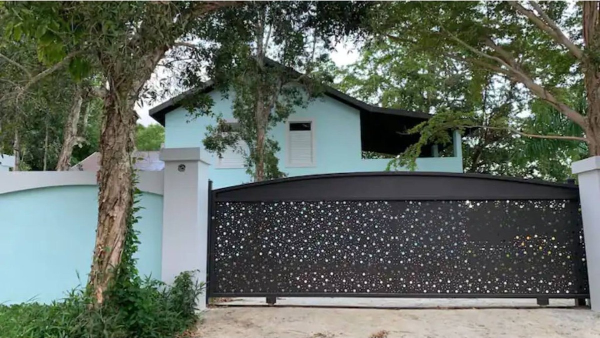 Saco Other | Hacienda Las Calderonas: 3-bedroom Spanish Home