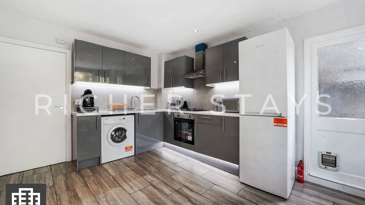 Clapton House | Hackney Guest Rooms | Single (RM3)