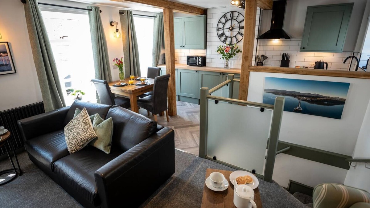 Beaumaris Apartment | Hafan Fach- In the heart of Beaumaris, Anglesey