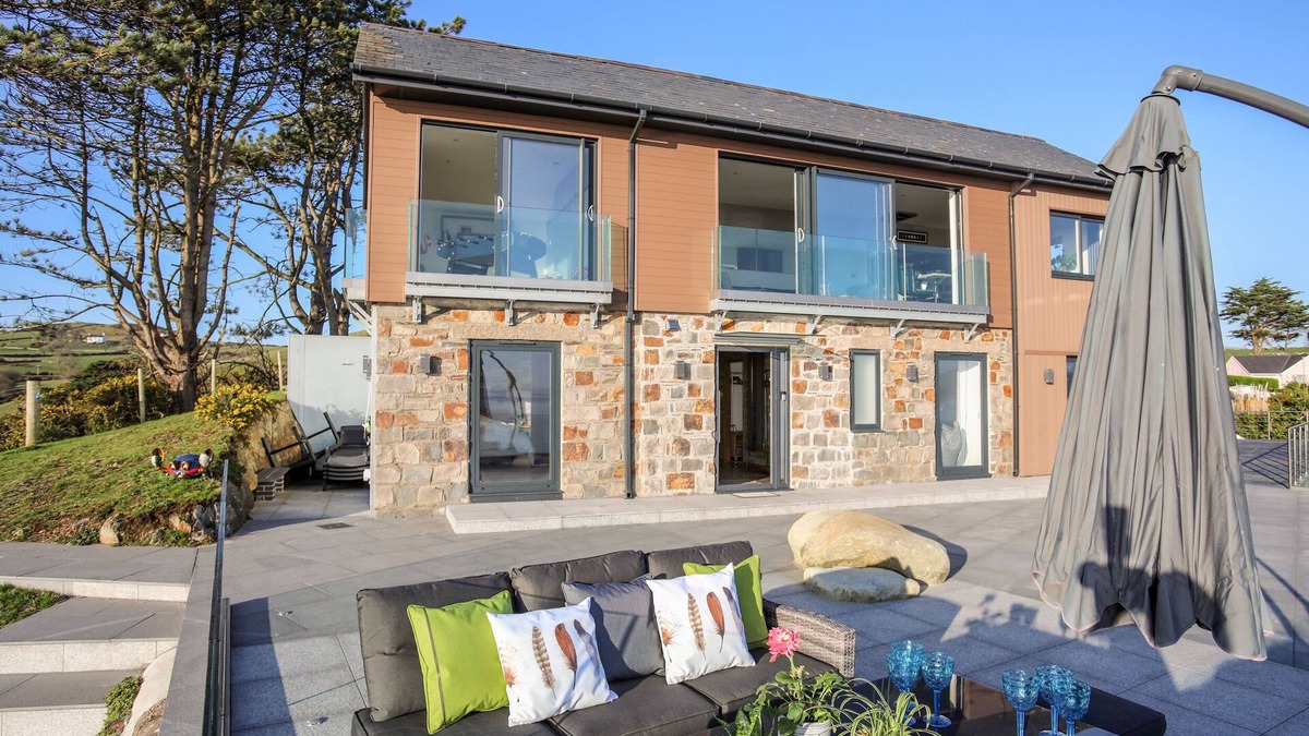 Criccieth Cottage | HAFOD Y MOR, pet friendly, luxury holiday cottage in Criccieth