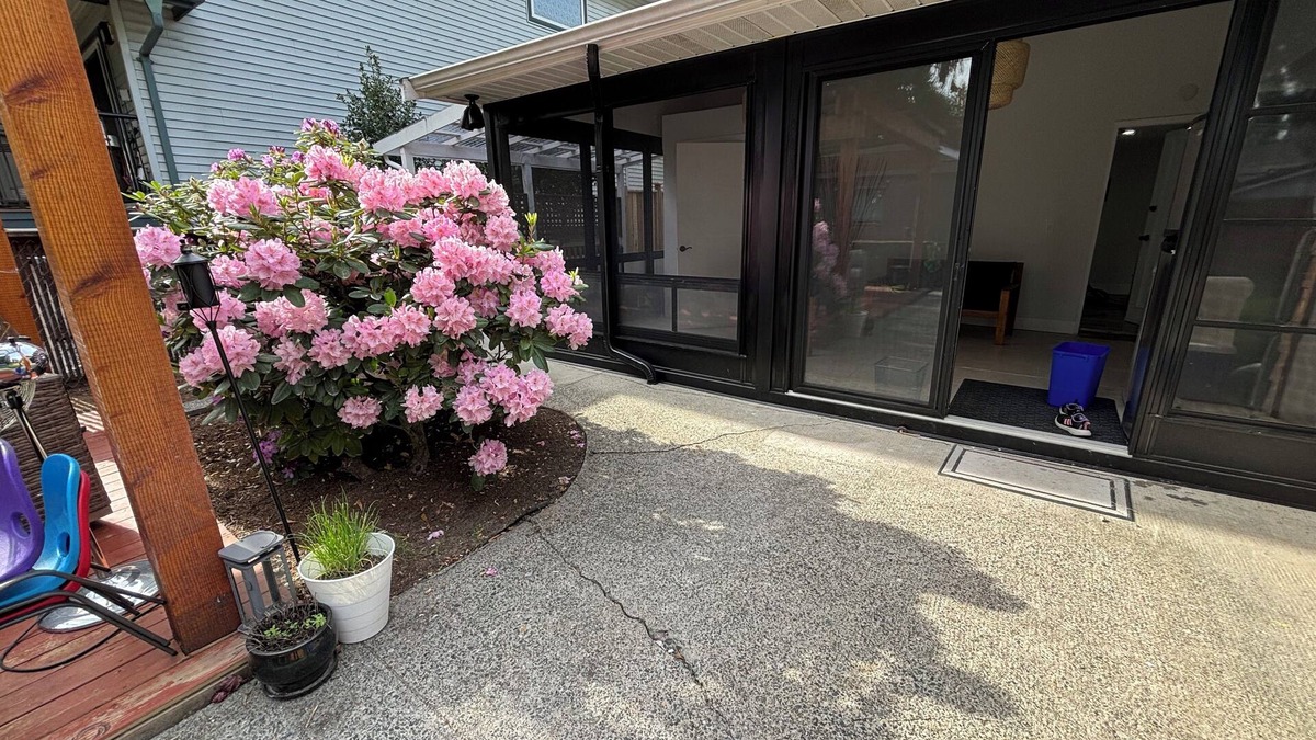 Coquitlam Apartment | HairBnB's Studio in City Centre