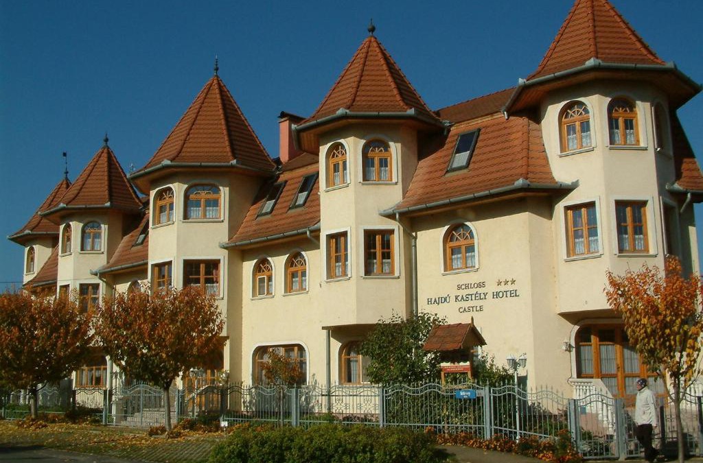 Hajduszoboszlo Hotel | Hajdú Kastély Hotel