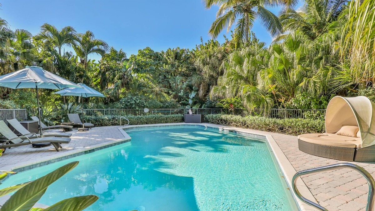 Wulfert House | HAKUNA MATATA - Luxury Captiva Pool Home with Breathtaking Bay Views and Beach Access