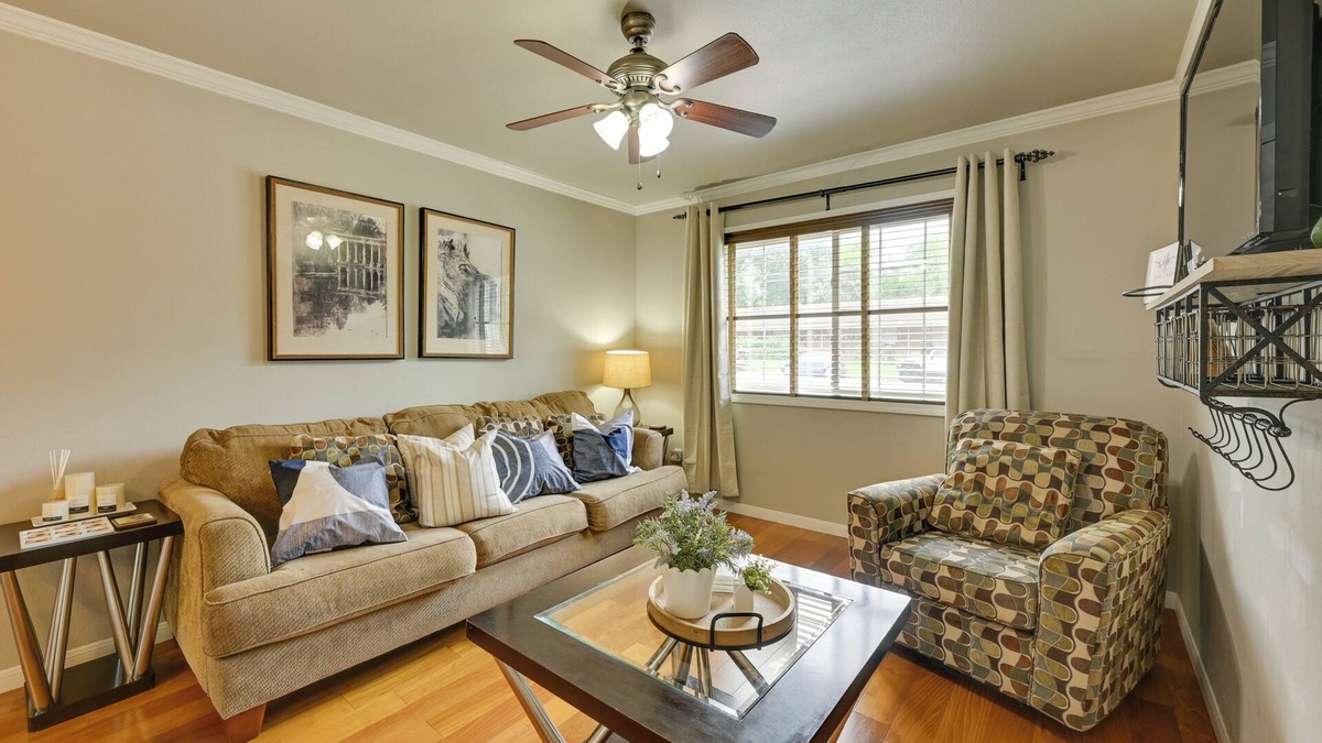 Nacogdoches Condo | Half-Mi to SFA Campus: Lumberjack-Ready Retreat