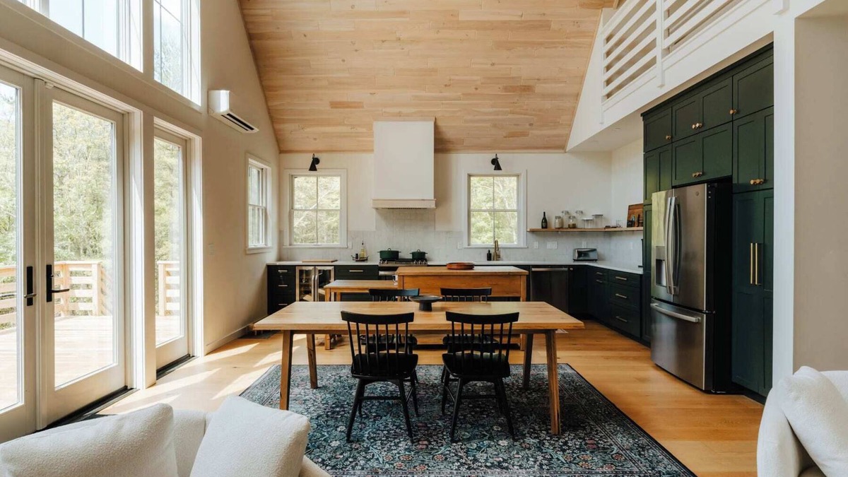 Barryville Ski Chalet | Half Moon Mtn House - Modern Chalet in Barryville