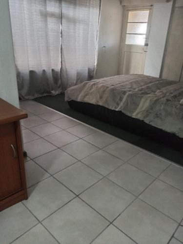 Gordons Bay Central Apartment | Halibut Suite