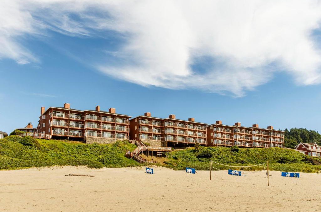 Downtown Cannon Beach Hotel | Hallmark Resort in Cannon Beach