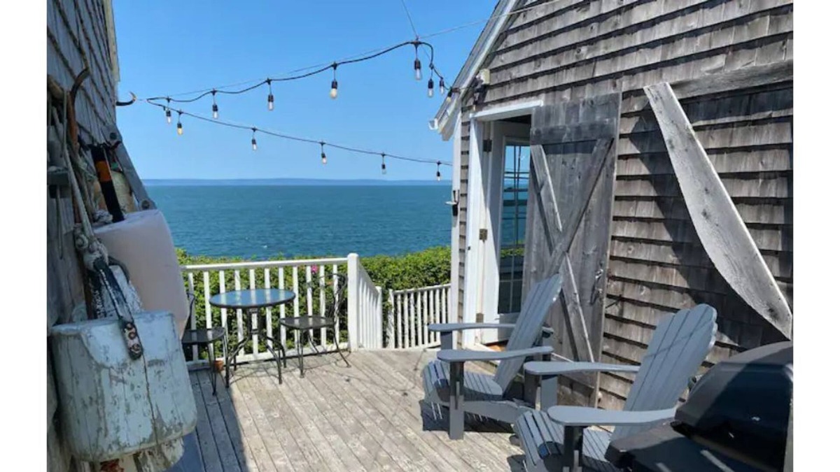 Hall's Harbour House | Halls Harbour BOAT HOUSE Cottage w/Hot Tub
