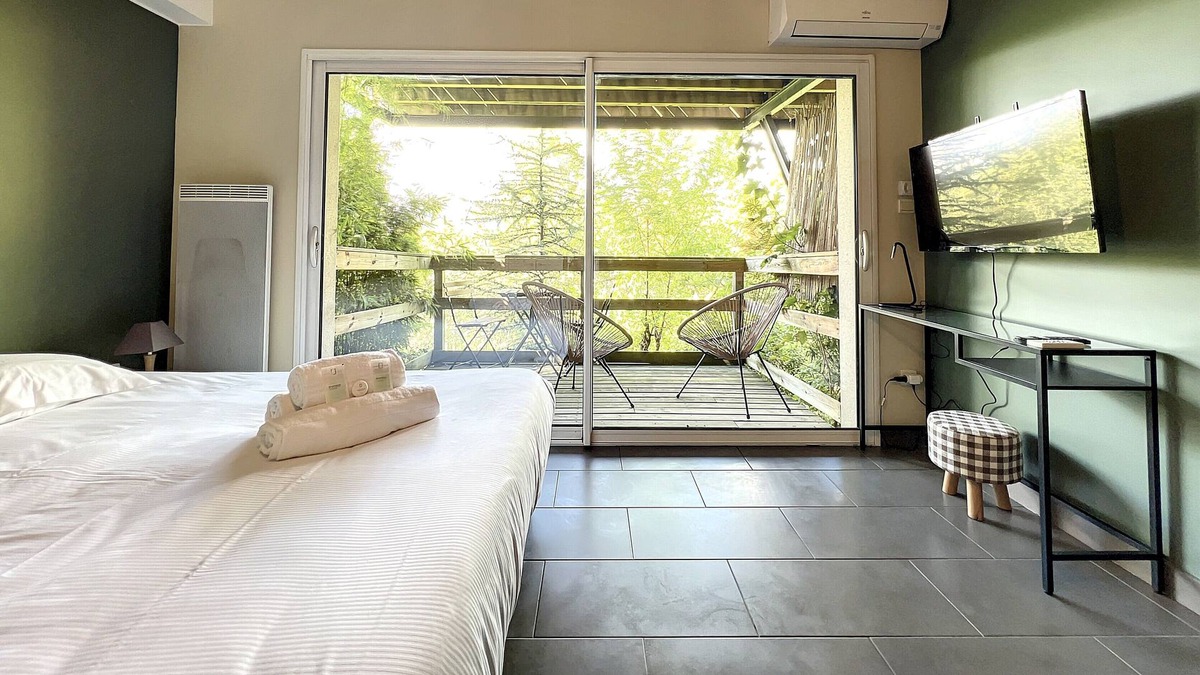 La Demi - Lune Apartment | Hamac Suites - City Suites Jungle 3