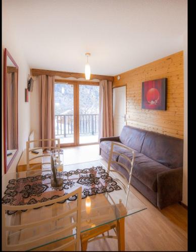 Orelle Apartment | Hameau 4 301 - SPA & PISCINE appartement 4 pers