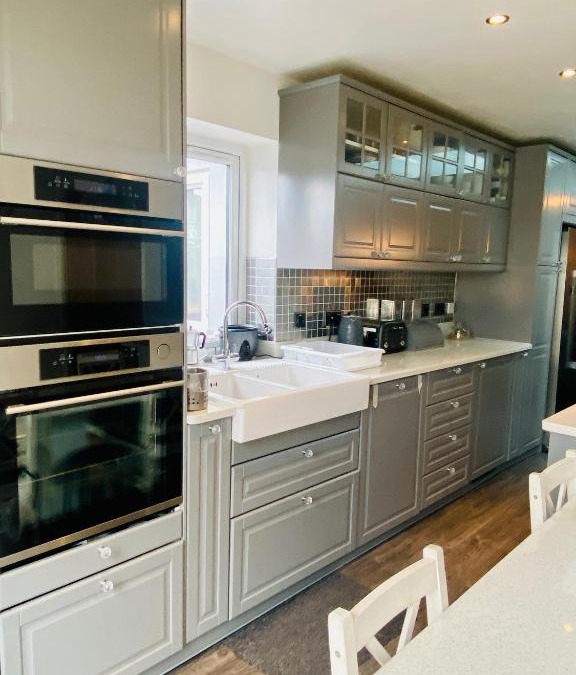 East Ham South House | Hameway House- Stunning 4 bedroom house with a spacious kitchen