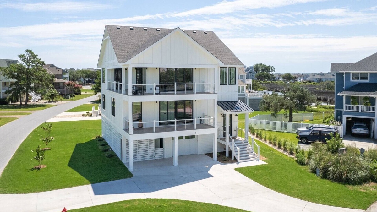 Manteo House | Hammock Village 9 | NEWLY BUILT MASTERPIECE