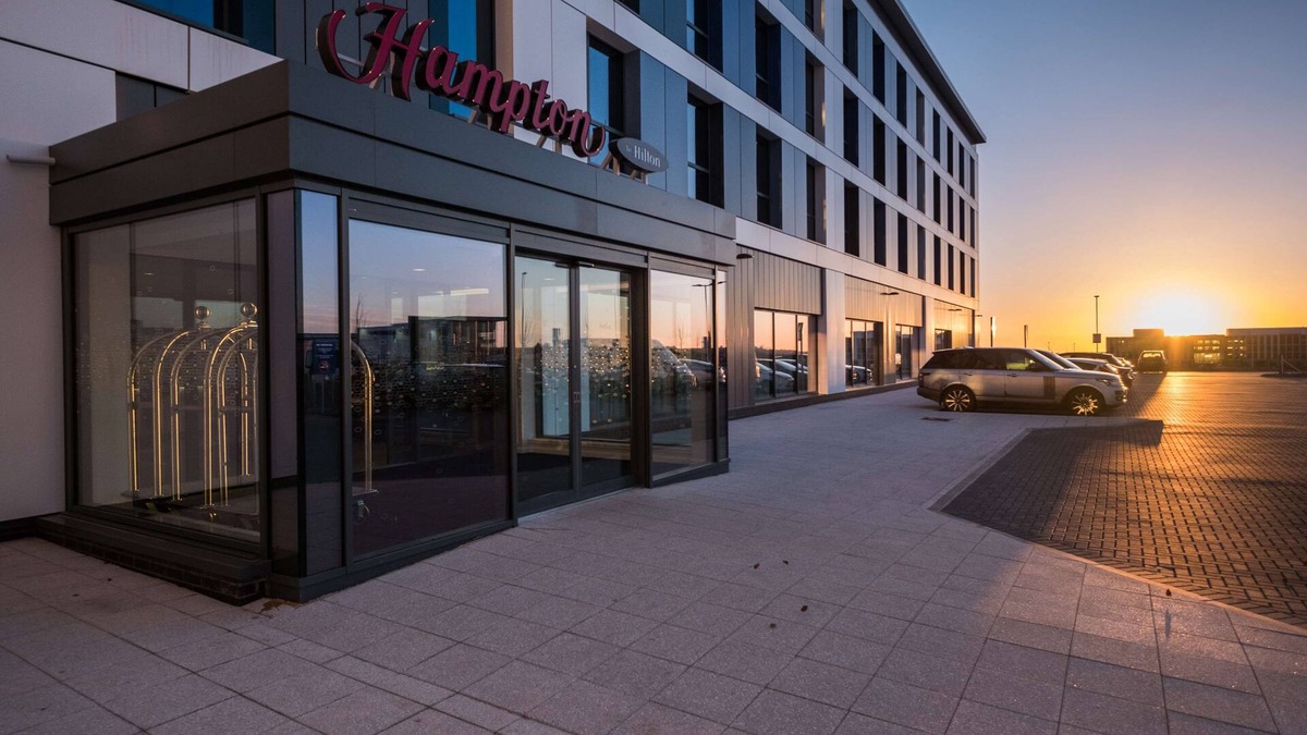 Dyce Hotel | Hampton by Hilton Aberdeen Airport