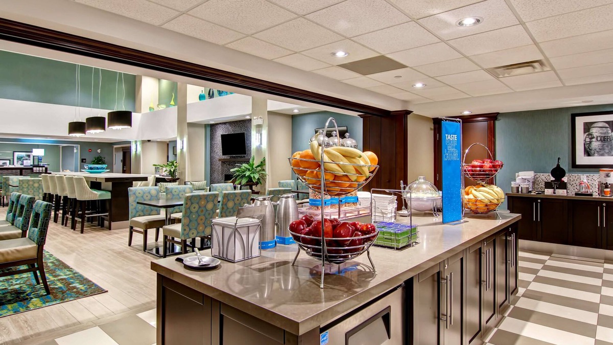 Sudbury Hotel | Hampton Inn by Hilton Sudbury