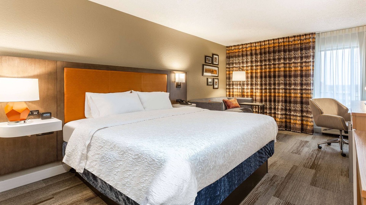Southwest Area Hotel | Hampton Inn - Cedar Rapids