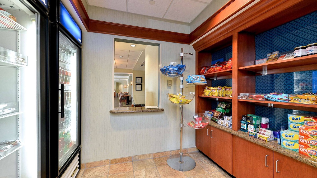 Ellsworth Hotel | Hampton Inn Ellsworth/Bar Harbor