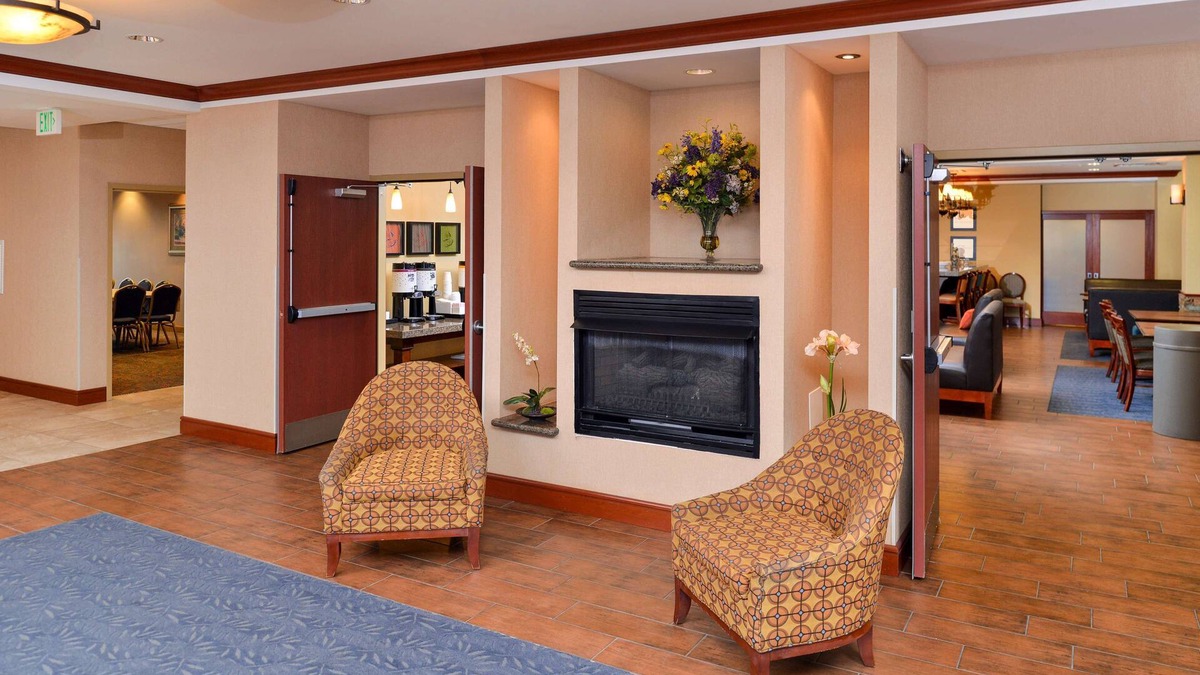 Evanston Hotel | Hampton Inn Evanston