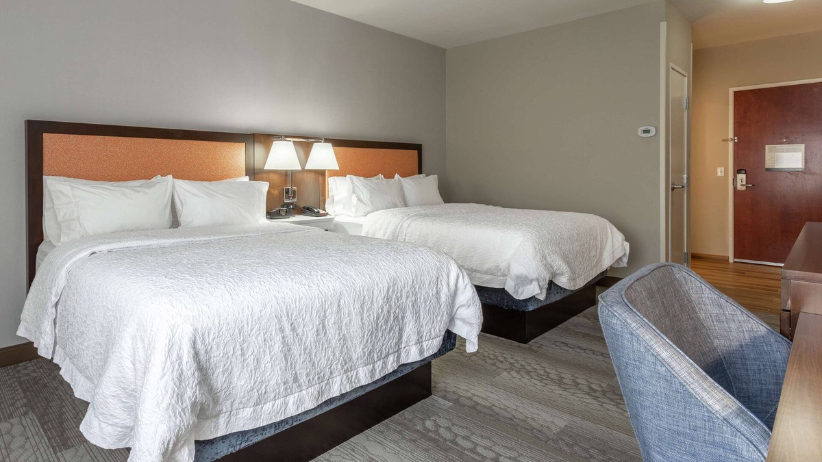 Jefferson City Hotel | Hampton Inn Jefferson City at Capital Mall