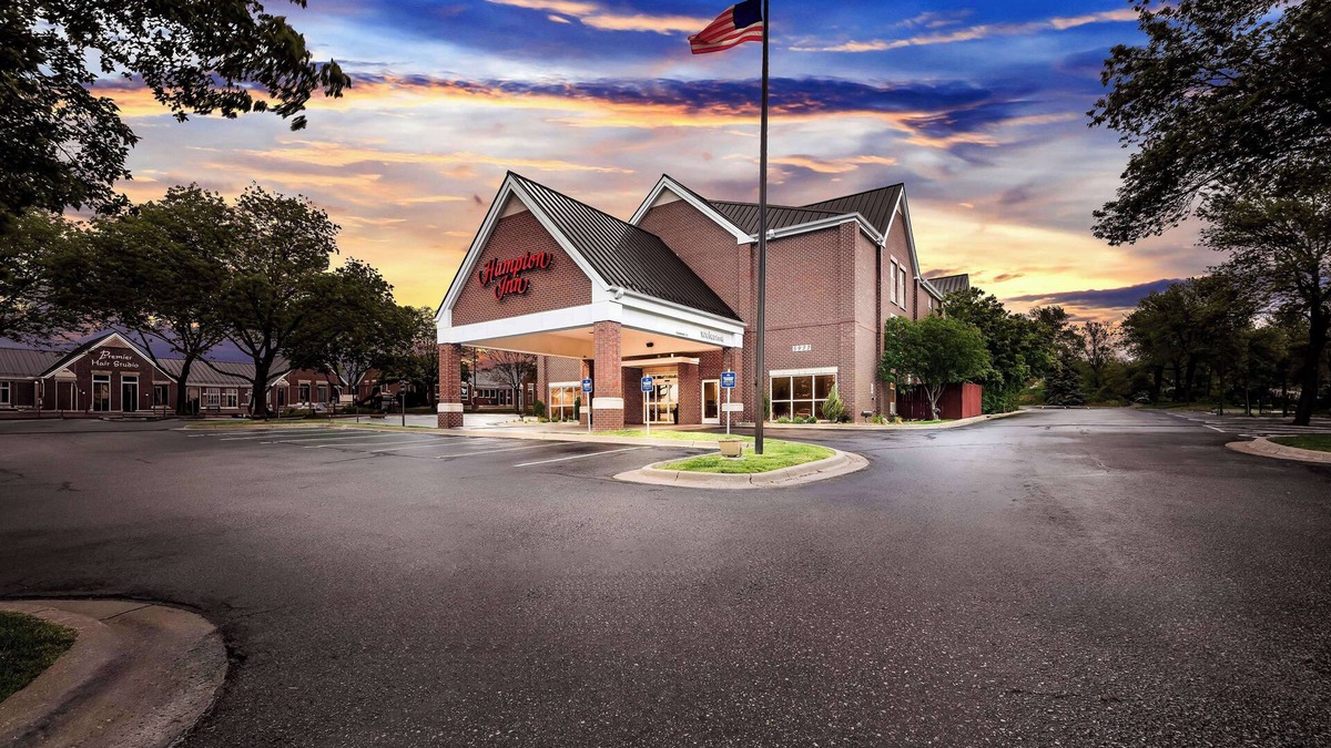 Lincoln Hotel | Hampton Inn Lincoln - South/Heritage Park