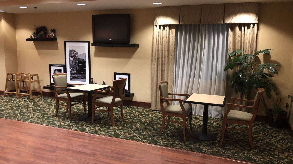 Sidney Hotel | Hampton Inn Sidney