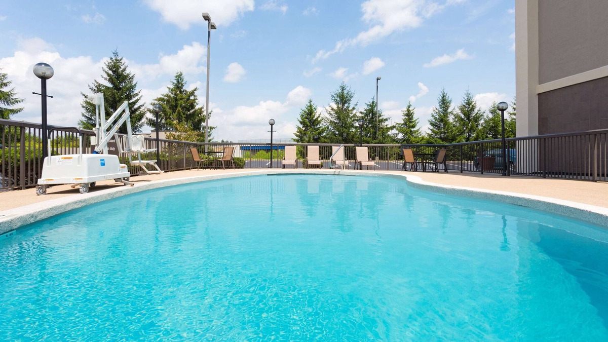 Somerset Hotel | Hampton Inn Somerset