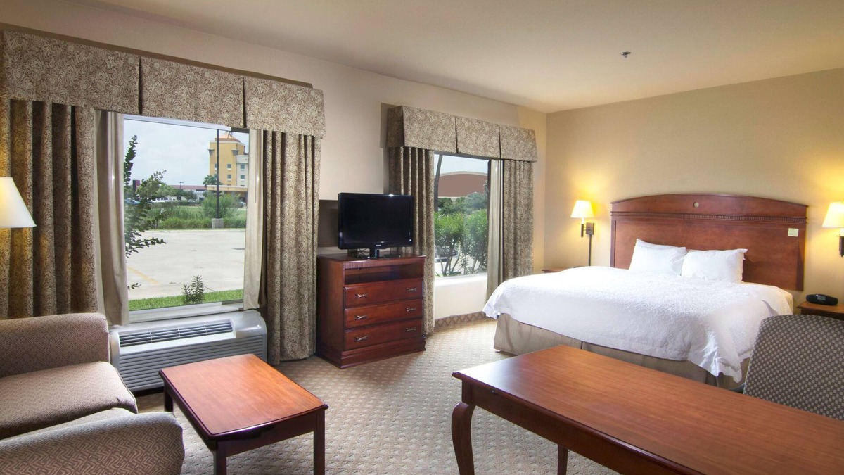 Brownsville Hotel | Hampton Inn & Suites Brownsville
