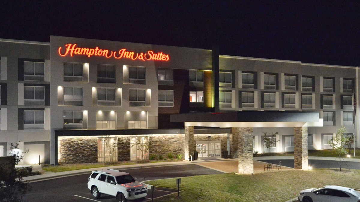 Paw Creek Hotel | Hampton Inn & Suites by HIlton Charlotte North I 485