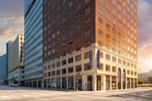 Downtown Dallas Hotel | Hampton Inn & Suites Dallas Downtown