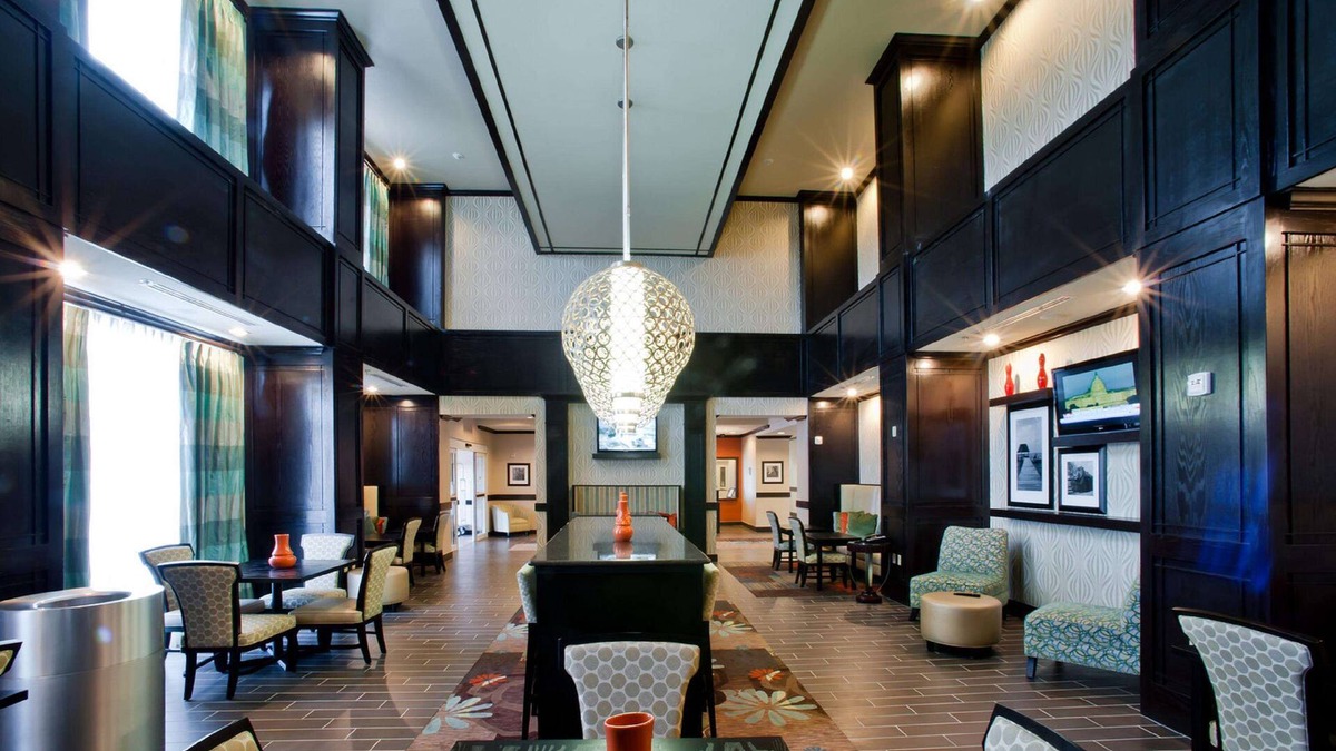 Denison Hotel | Hampton Inn & Suites Denison