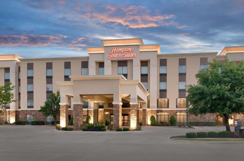 Burleson Hotel | Hampton Inn & Suites Ft Worth-Burleson